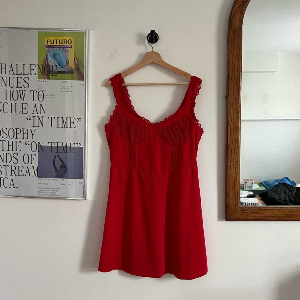 Red sweetheart neckline pleated bust corset style mini dress